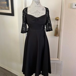 Vintage style side tie cinched lace 3/4 sleeve cocktail dress
